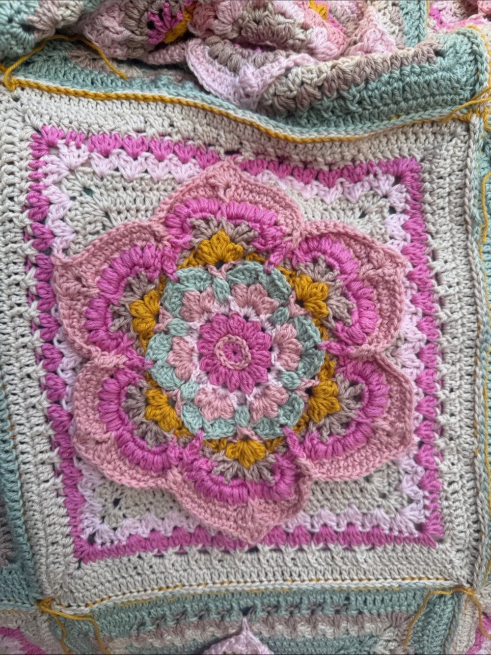 NEW Handmade Pink3D Floral Crochet Throw Blanket Lotus flower multicolor pastels